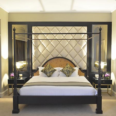 Hotel Equatorial Melaka Zewnętrze zdjęcie A bedroom at the hotel
