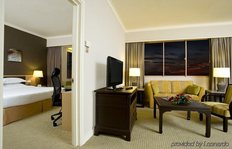 Hotel Equatorial Melaka Zewnętrze zdjęcie A suite at the hotel