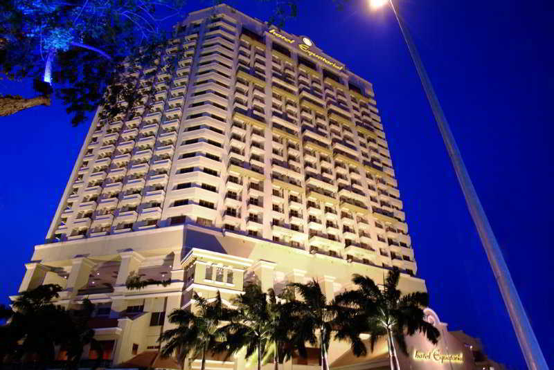 Hotel Equatorial Melaka Zewnętrze zdjęcie The Royal