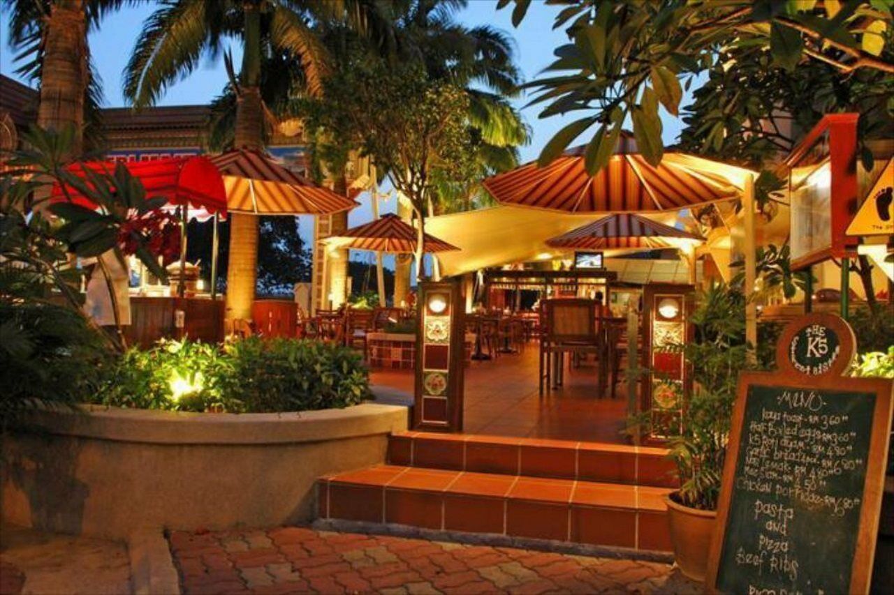 Hotel Equatorial Melaka Zewnętrze zdjęcie The restaurant