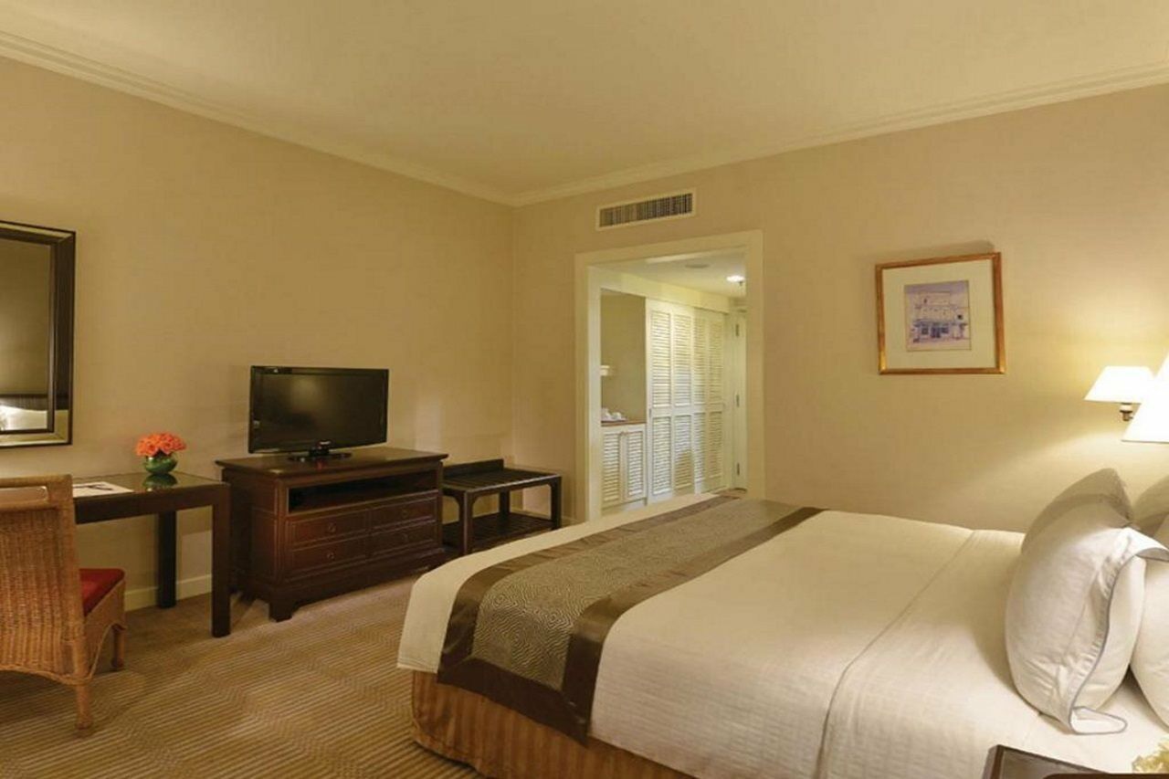 Hotel Equatorial Melaka Zewnętrze zdjęcie A room at the hotel